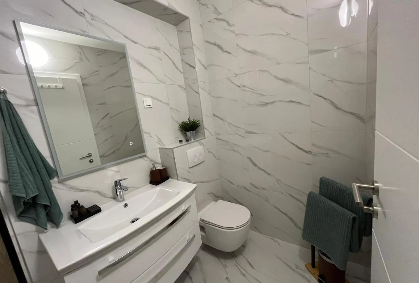 Apartman Povljana 0*,